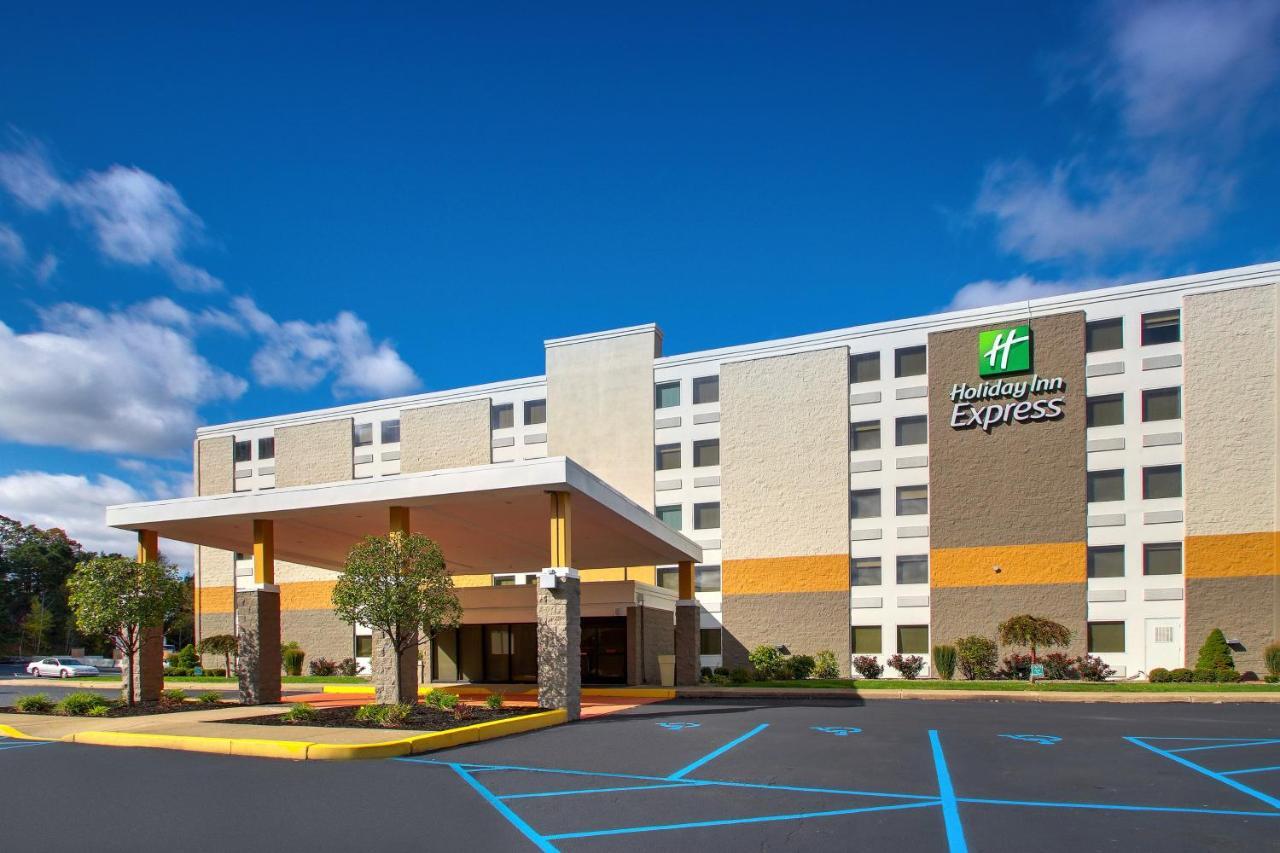 Holiday Inn Express Pittston - Scranton Airport By Ihg 외부 사진